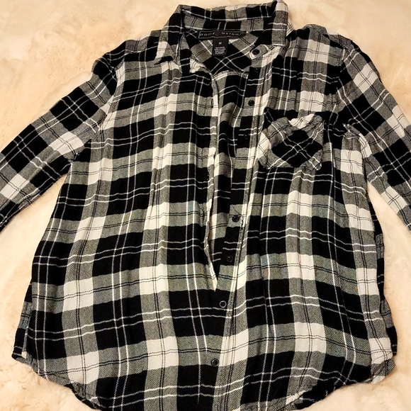 Polly Esther Plaid Shirt, Size M Color, black and white - Picture 2 of 5